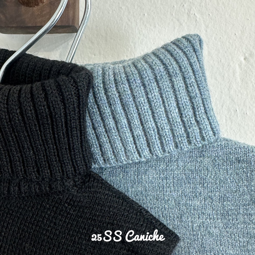 CANICHE Cuffed Knit Beanie & Faux Fur Collar detail 8