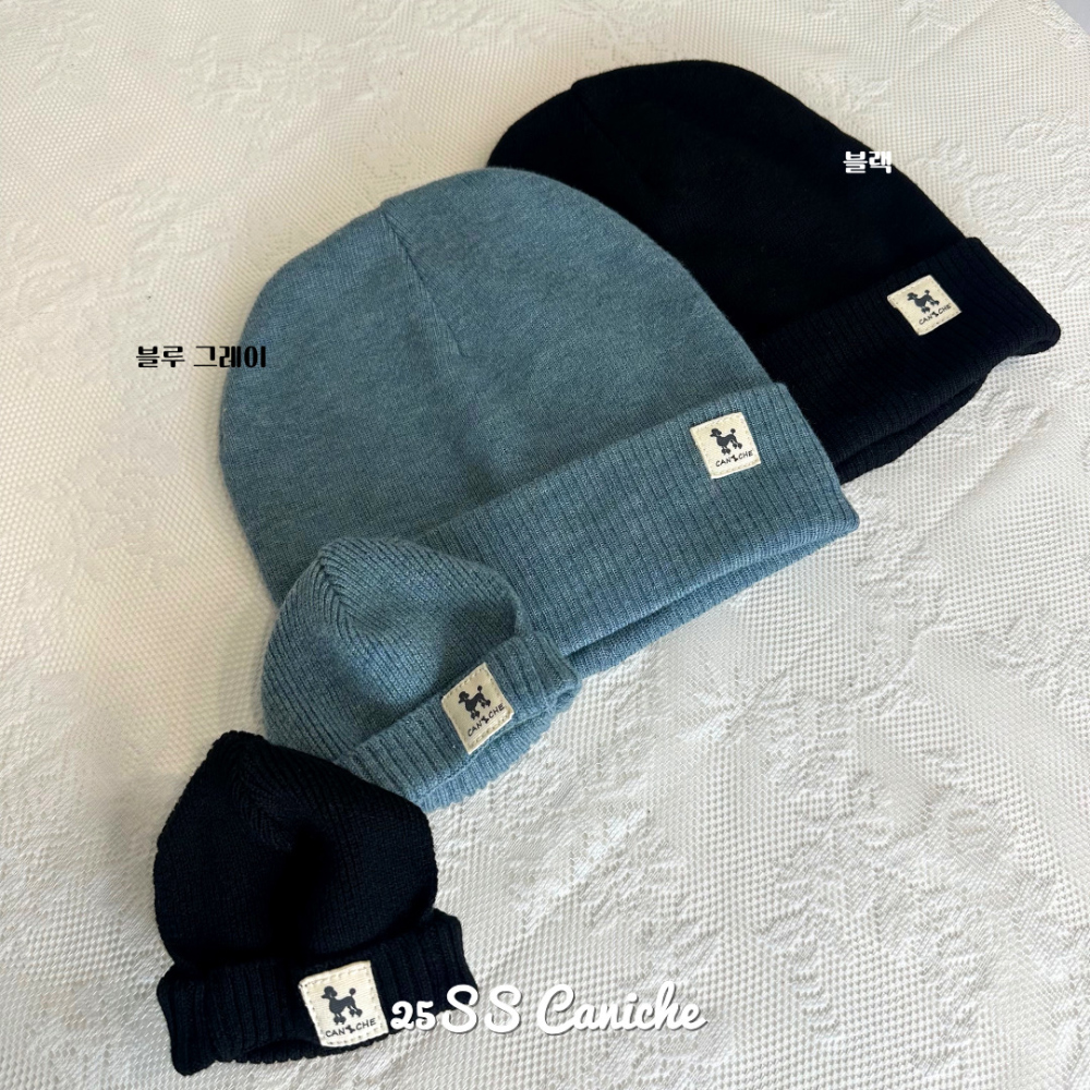 CANICHE Cuffed Knit Beanie & Faux Fur Collar detail 5