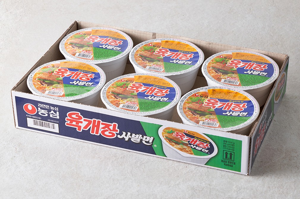 Nongshim Yukgaejang Bowl Noodles 6-Pack detail 1